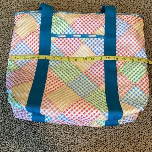 LeSportsac Tote Bag and Pouch in EUC - Picture 12 of 13